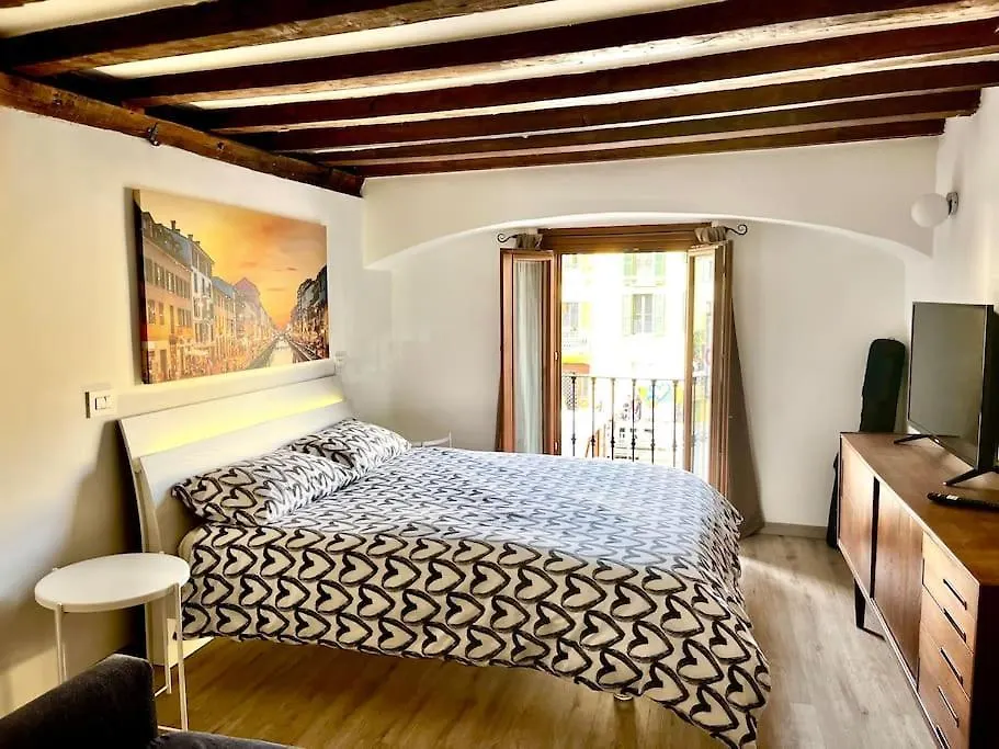 Naviglium Milano Darsena Apartment 0*, Milan Italy