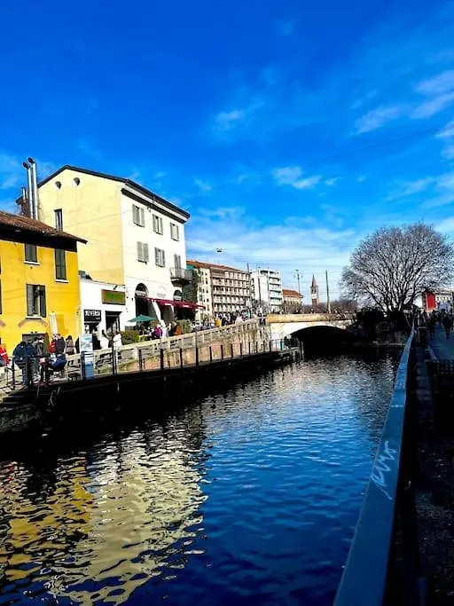 Naviglium Milano Darsena Apartment Italy