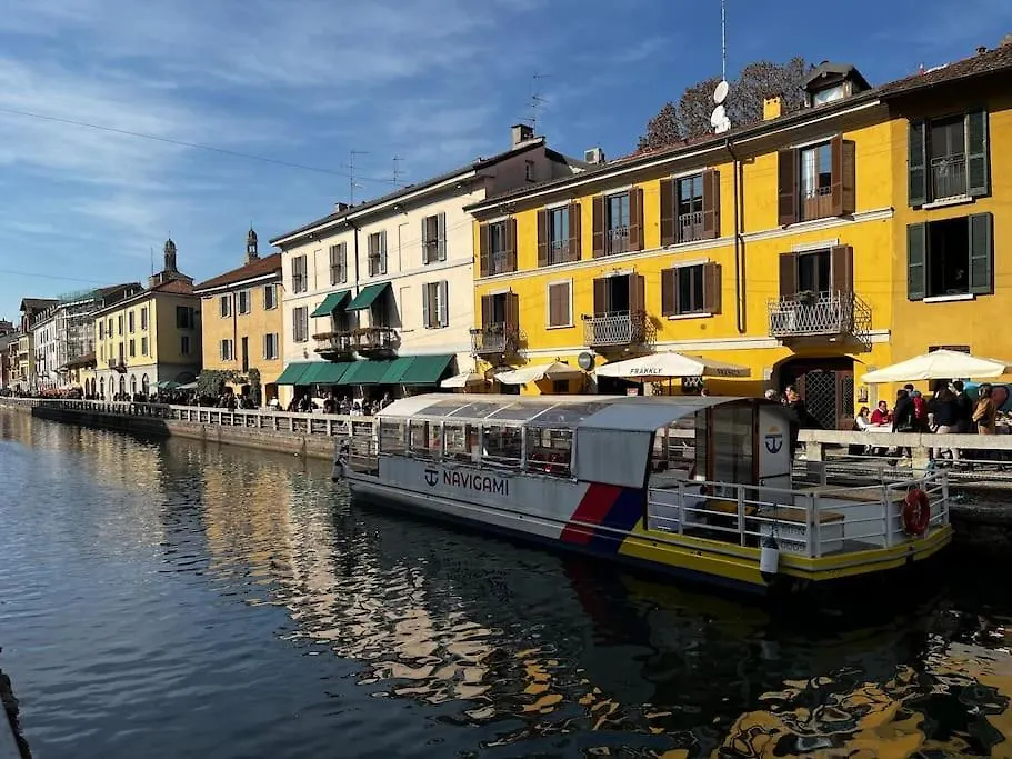 Naviglium Milano Darsena Apartment