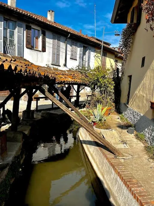 Naviglium Milano Darsena Apartment Italy