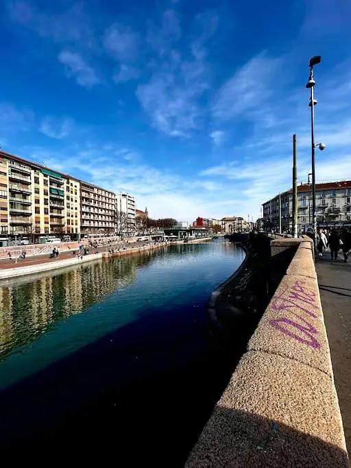 Naviglium Milano Darsena Apartment