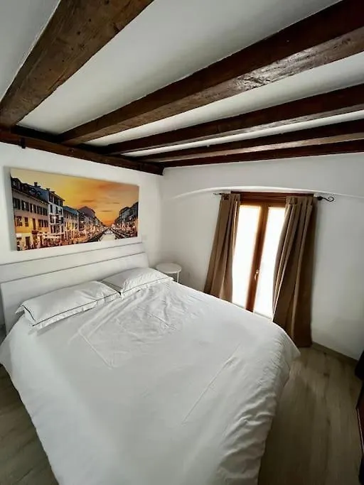 Naviglium Milano Darsena Apartment 0*, Milan