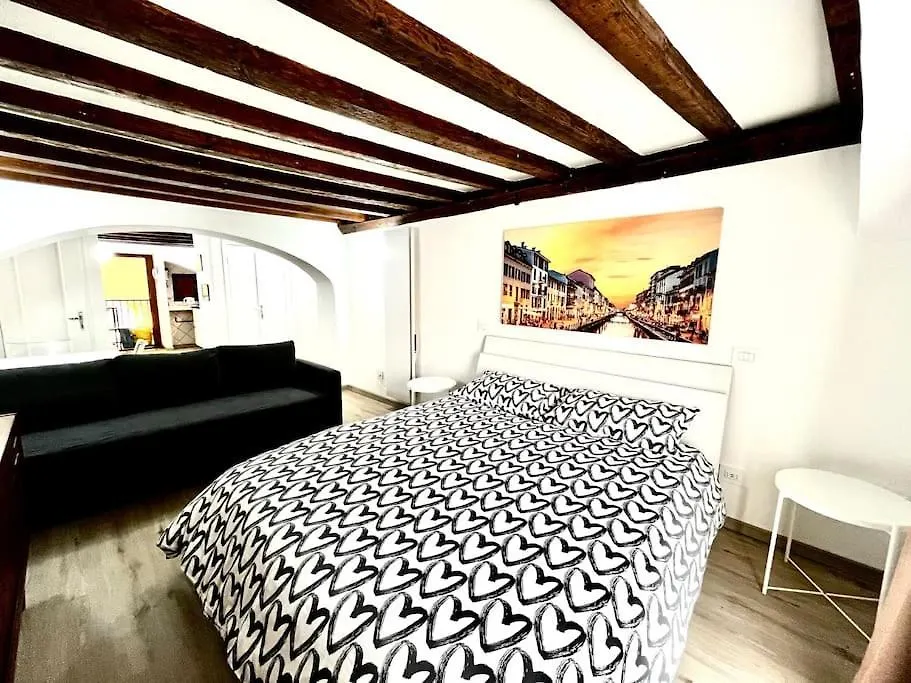 Naviglium Milano Darsena Apartment 0*, Milan