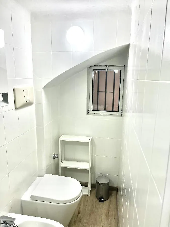 Naviglium Milano Darsena Apartment Italy